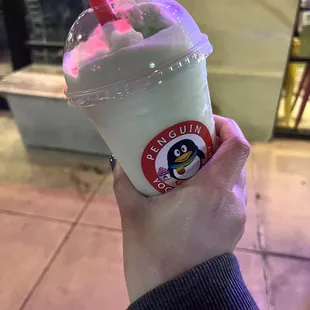 Honeydew smoothie with boba