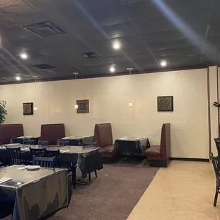 sushi and sashimi, interior
