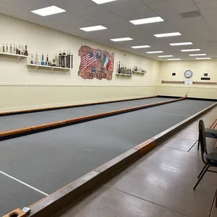 sushi and sashimi, interior