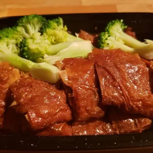 Mock duck ($13), made vegan. Contrary to the name, it's actually tofu skins w/a mushroom sauce on the side (not wheat gluten). Meh, bland.