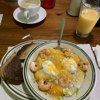 Shrimp and Grits 2 Eggs