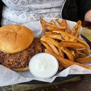 Pulled pork sandwich