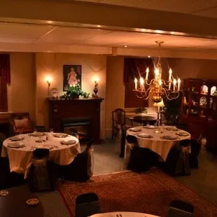 The Elizabethan Room