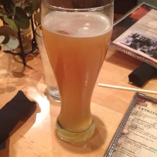 Penn Weizen with Orange Cranberry Apple Fromage Blanc Platter