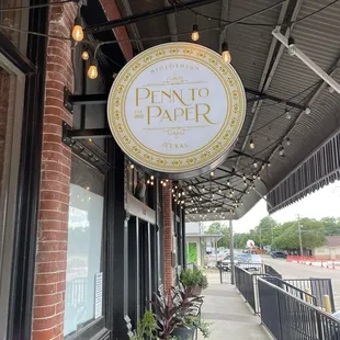 Cute local bbq place in downtown Midlothian, TX