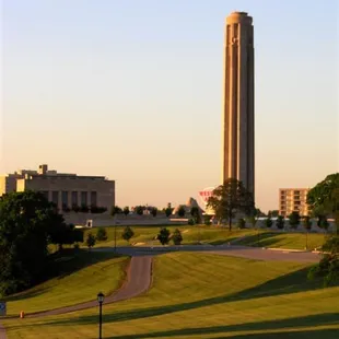 Image is taken from http://www.kcmo.org