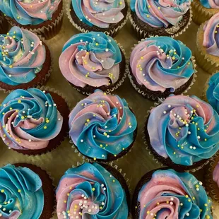 universe cupcakes with 'stars'