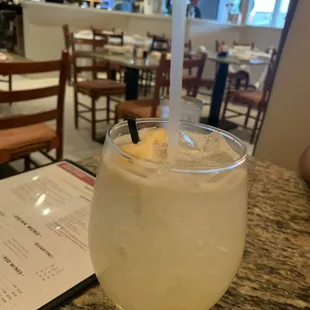 Sparking Pineapple so good. Light refreshing