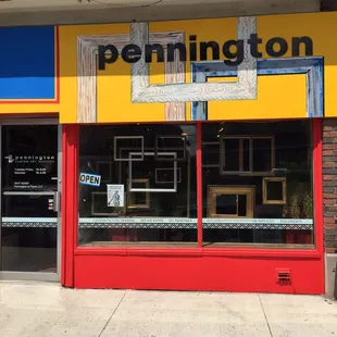 New store front for Pennington Custom Art Services