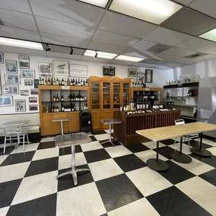 sushi and sashimi, interior