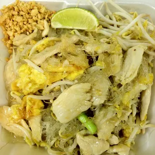 Pad Thai Woonsene with chicken