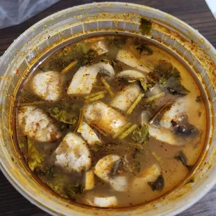 Tom Yum Soup || IG: @misspiggyeats