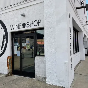 the front of a wine shop
