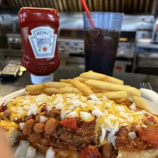 Chile Hamburger (note beans in the chili)