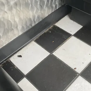 State of the floors at 11 am.