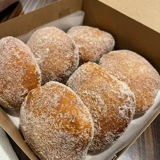 6 Traditional Malasadas