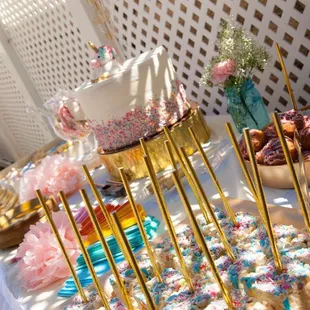 A magical unicorn treat spread!