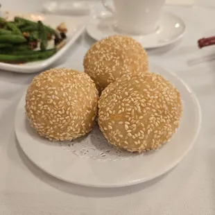 Sesame balls were crispy and perfectly cooked