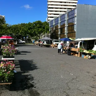 People's Open Market