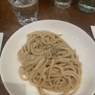 Spaghetti Cacio E Pepe