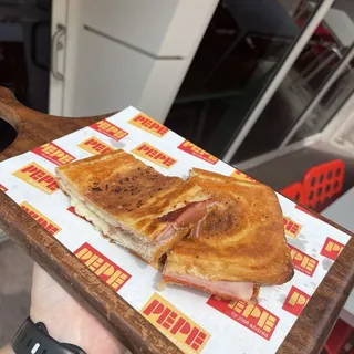 Bikini de Jamon y Queso