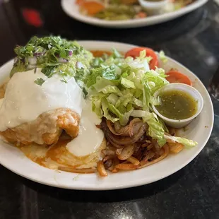 La Cosa (the Thing) was massive! Get this if you're muy serioso hambriento.