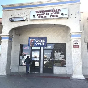 he front of the restaurant