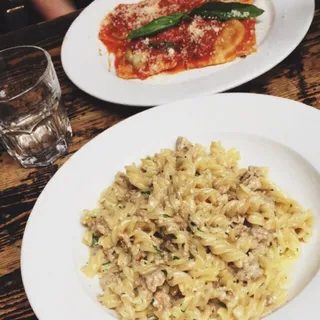 Fettuccine Norcina with Sausage, Parsley and Cream