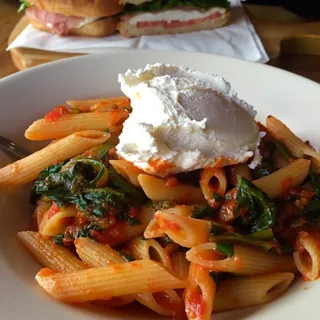 Penne with Tomato Sauce and Fresh Basil