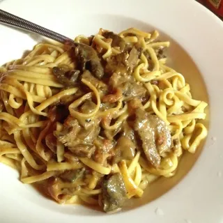 fettuccine Mushroom in Tomato Cream Sauce