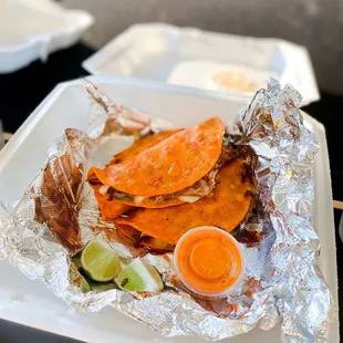 Birria Taco with Cheese | IG @smn.eats