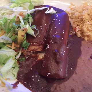 Enchiladas En Mole