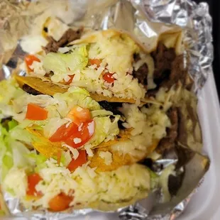 2 hard tacos 1 soft taco all steak.