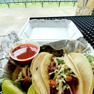 Carnitas tacos to go