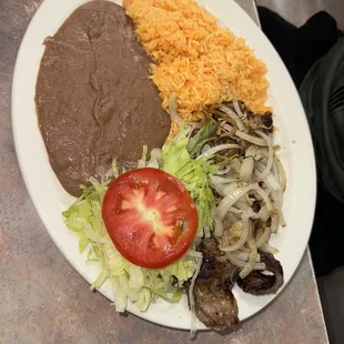 41. Bistec Encebollado Plate