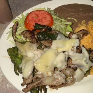 29. Bistec con Rajas Y Queso Plate