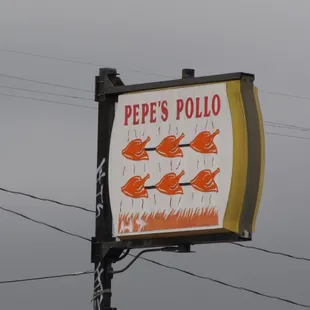 a sign for pepe's pollo