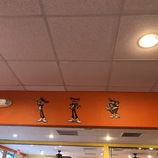 The decor