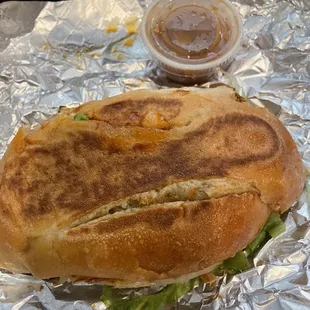 a sandwich on tin foil