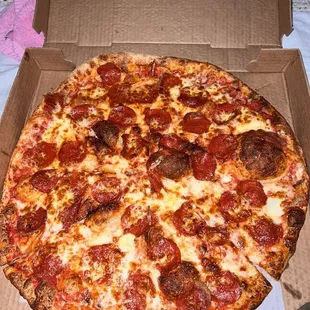 pepperoni pizza