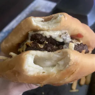 Tequeburger (tequeño burger)