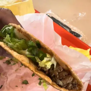 Meat had no flavor and that hot sauce didn&apos;t help