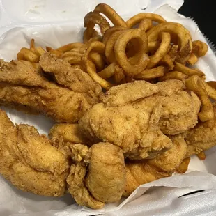 Chicken Tenders w/ Curly Fries