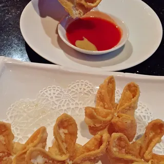 Crab Cheese Wontons (6)