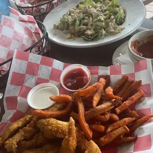 Cajon chicken tenders &amp; chicken Caesar salad