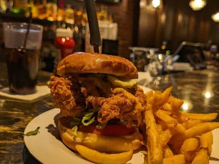 Fin's Eatery & Spirits