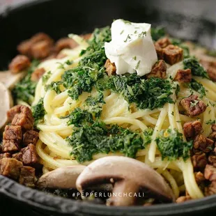 Spinach and Kale Teppan Pasta