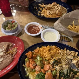 Pollo Spinach, Pollo Tripical and then the awesome free tangy creamy ranch dip and awesome salsa!