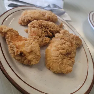 fried chicken, fried chicken wings, chicken wings and fried chicken, food, chicken, bbq chicken, chicken wings, bbq wings, poultry