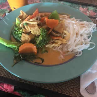 Red curry with tofu and rice noodles